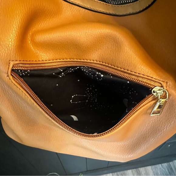 Malibu Skye: Lianne Top Zip Hobo Vegan Leather Shoulder‎ Bag NWOT - Picture 10 of 13